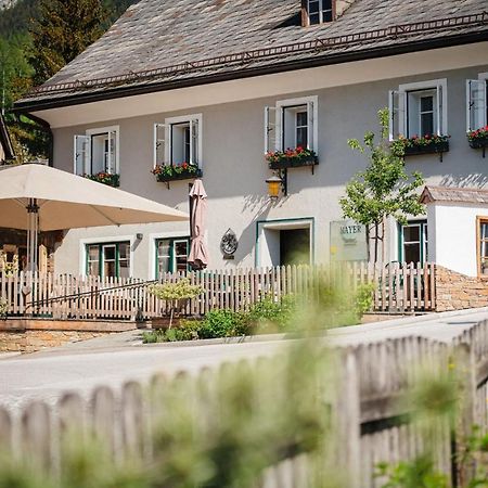 Mayer - Wirtshaus Und Dorfhotel سانكت مارتن ام غريم المظهر الخارجي الصورة
