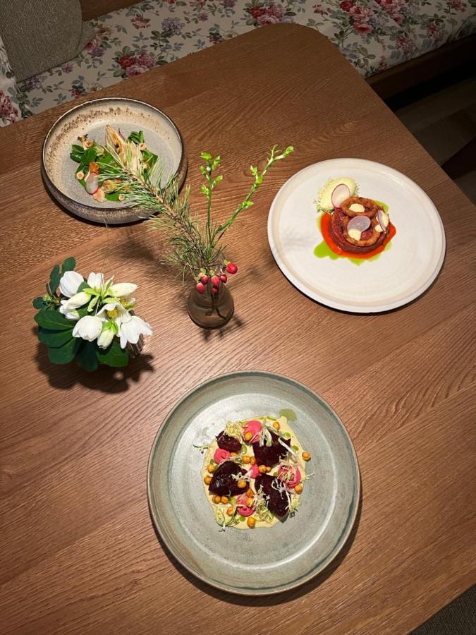 Mayer - Wirtshaus Und Dorfhotel سانكت مارتن ام غريم المظهر الخارجي الصورة